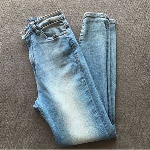 DL1961 Chrissy Ultra High Rise Skinny Jeans Denim Weymouth Wash Blue 26